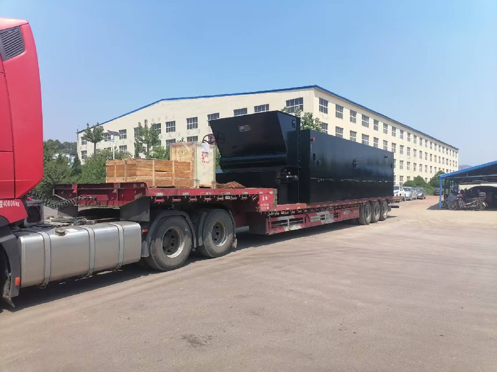 大连惠英机械瓦房店永宁炉排客户河南15吨链带炉排发货1台（含减速机，灰斗）